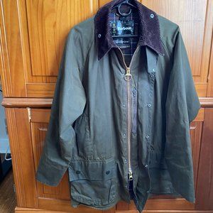 Men's Barbour Classic Beaufort Jacket | Olive | Size 44 | Waxed Cotton